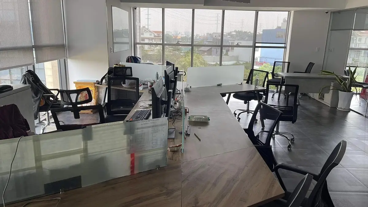 Cho Thuê Văn Phòng The Sun Avenue 90m2 Giá 25 Triệu Full Nội Thất Văn Phòng