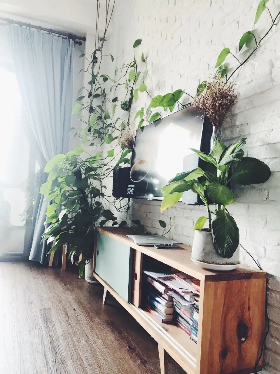 The Sun Avenue Cho Thuê Căn 1 Phòng Ngủ+1 - 56m2 View Sông Nhà Mát Mẻ