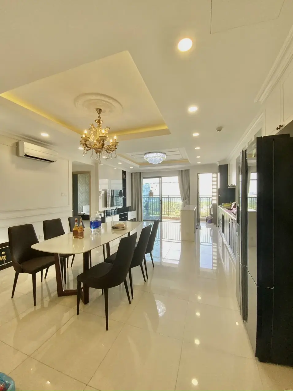 Cho Thuê Căn Hộ The Sun Avenue Giá 22 Triệu - Diện tích lớn 109m2 Full Nội Thất Đẹp