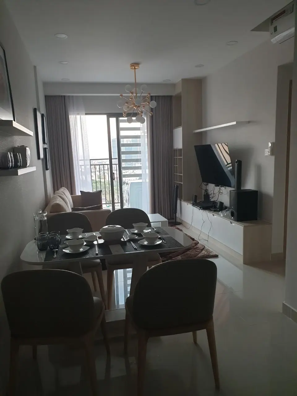 Bán Căn Hộ The Sun Avenue 2 Phòng Ngủ - 1 WC Full Nội Thất Đầy Đủ