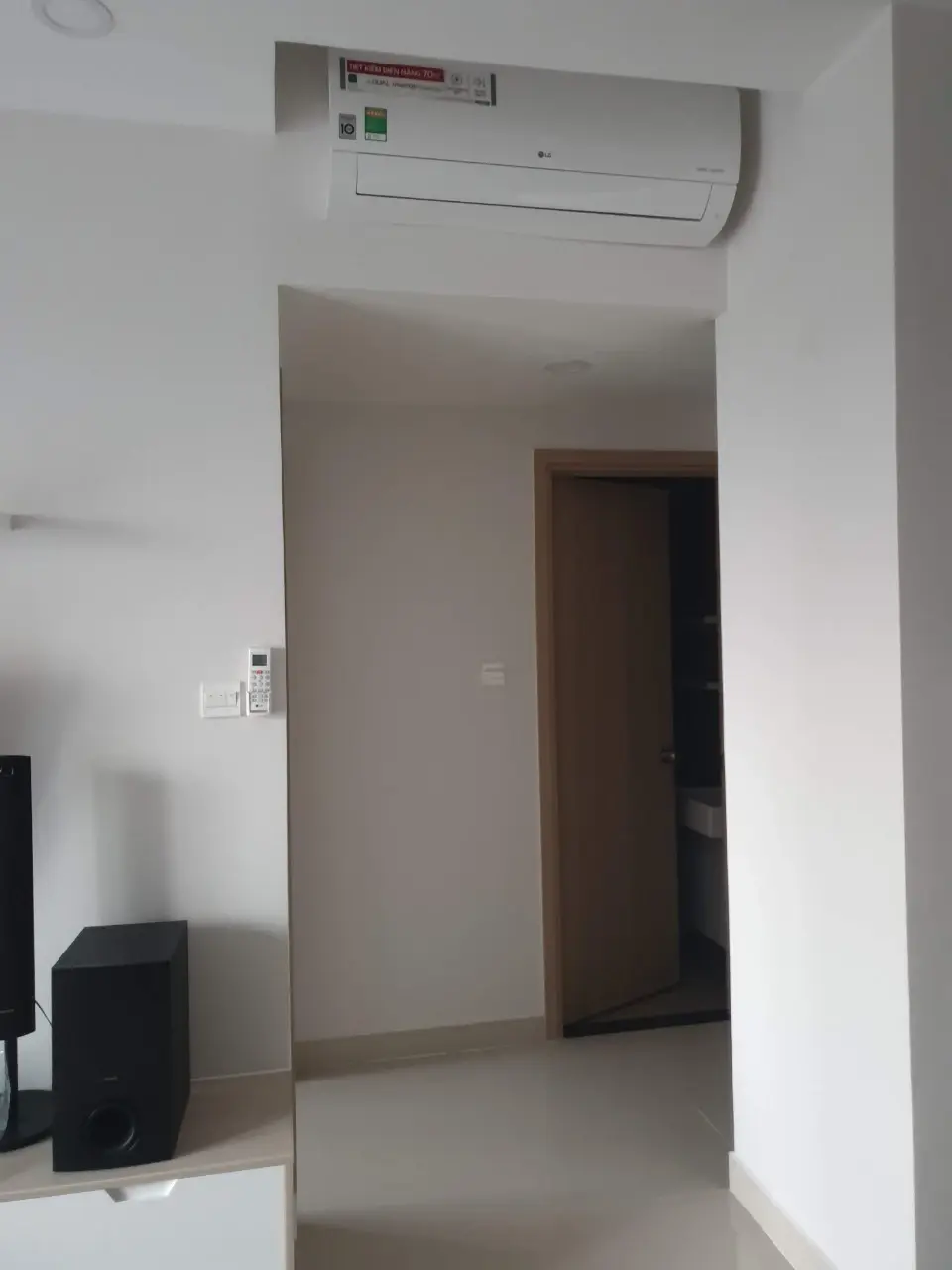 Bán Căn Hộ The Sun Avenue 2 Phòng Ngủ - 1 WC Full Nội Thất Đầy Đủ