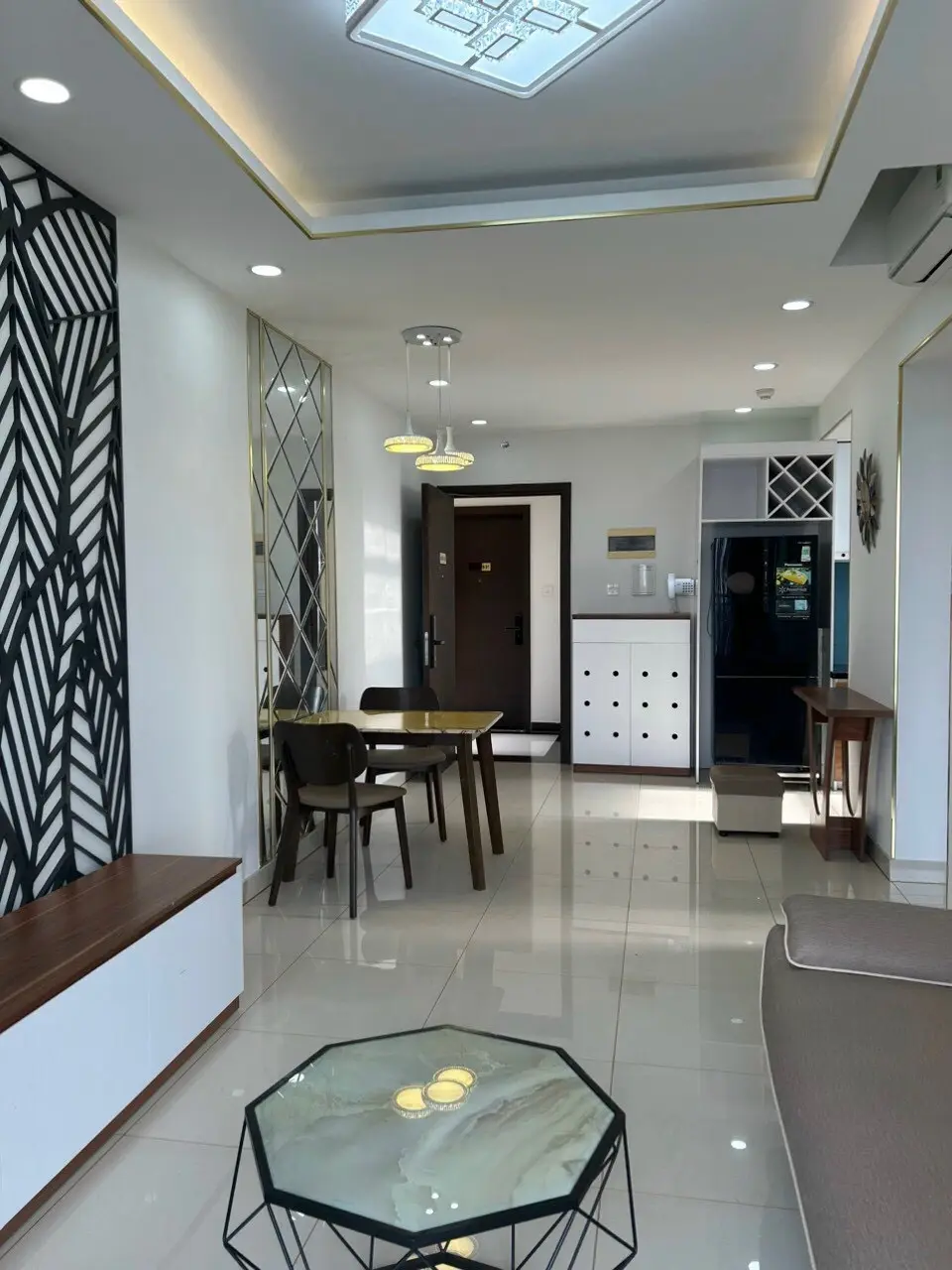 Cho Thuê Căn Hộ The Sun Avenue Giá 15 Triệu - 51m2 Full Nội Thất Cao Cấp, Nhà Mới