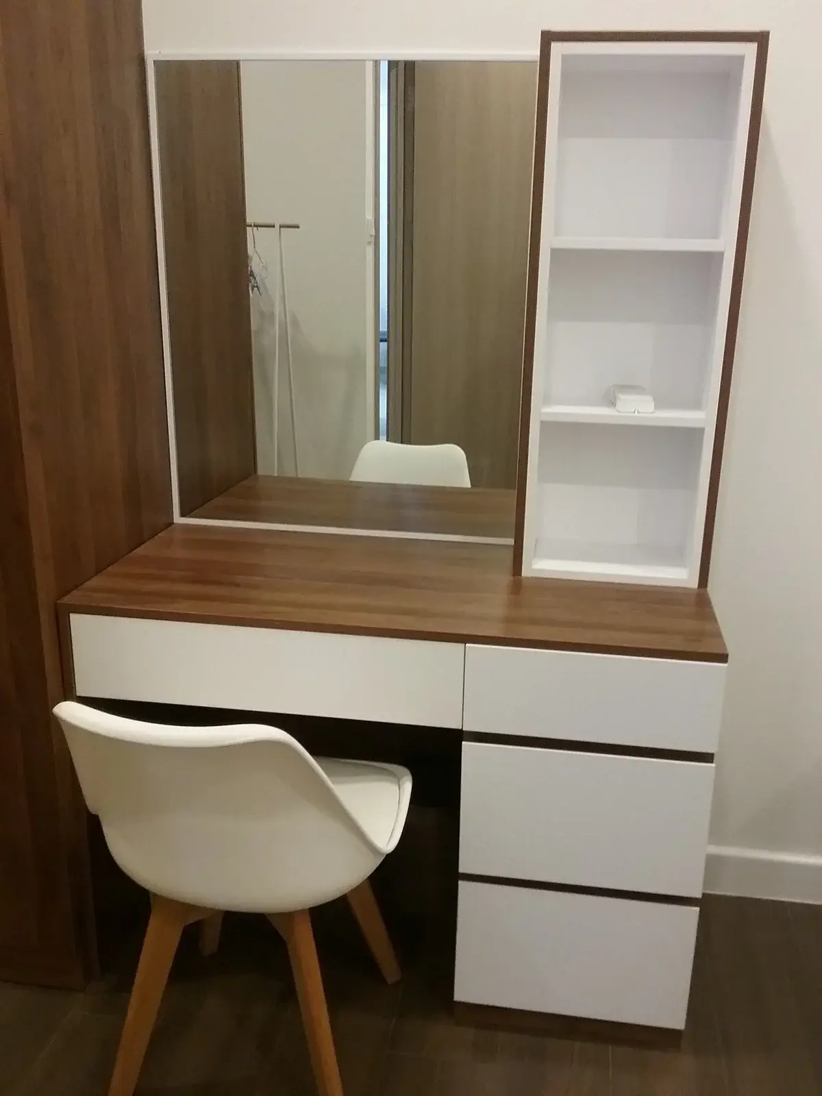 2 Phòng Ngủ Đầy Đủ Nội Thất Cần Cho Thuê Giá 16tr