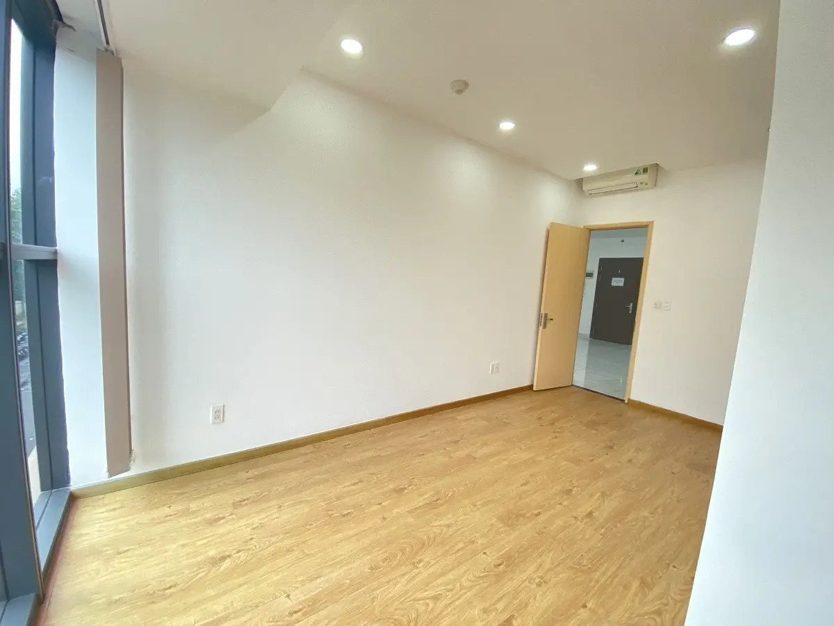 Cho Thuê Officetel The Sun Avenue 60m2 Có Phòng Riêng Có Khoảng Sân Bên Ngoài