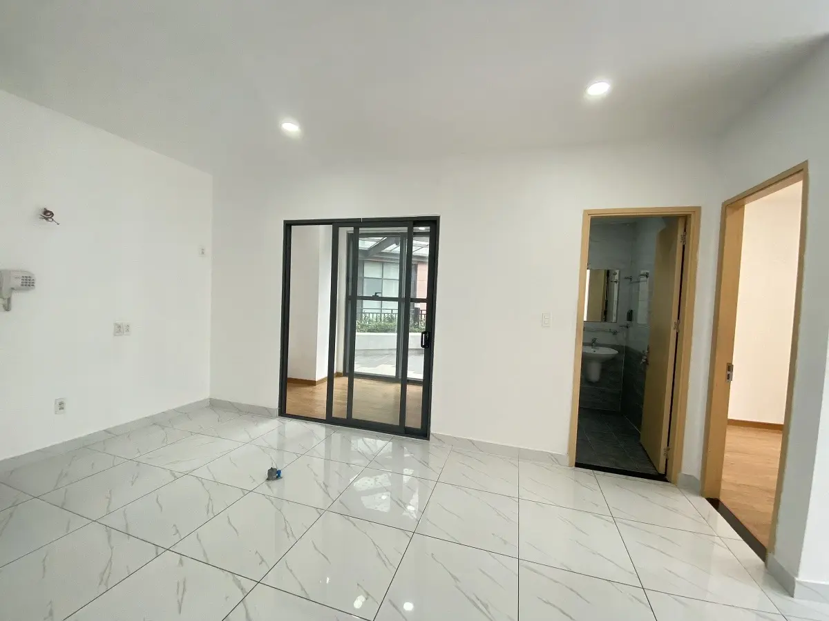 Cho Thuê Officetel The Sun Avenue 60m2 Có Phòng Riêng Có Khoảng Sân Bên Ngoài