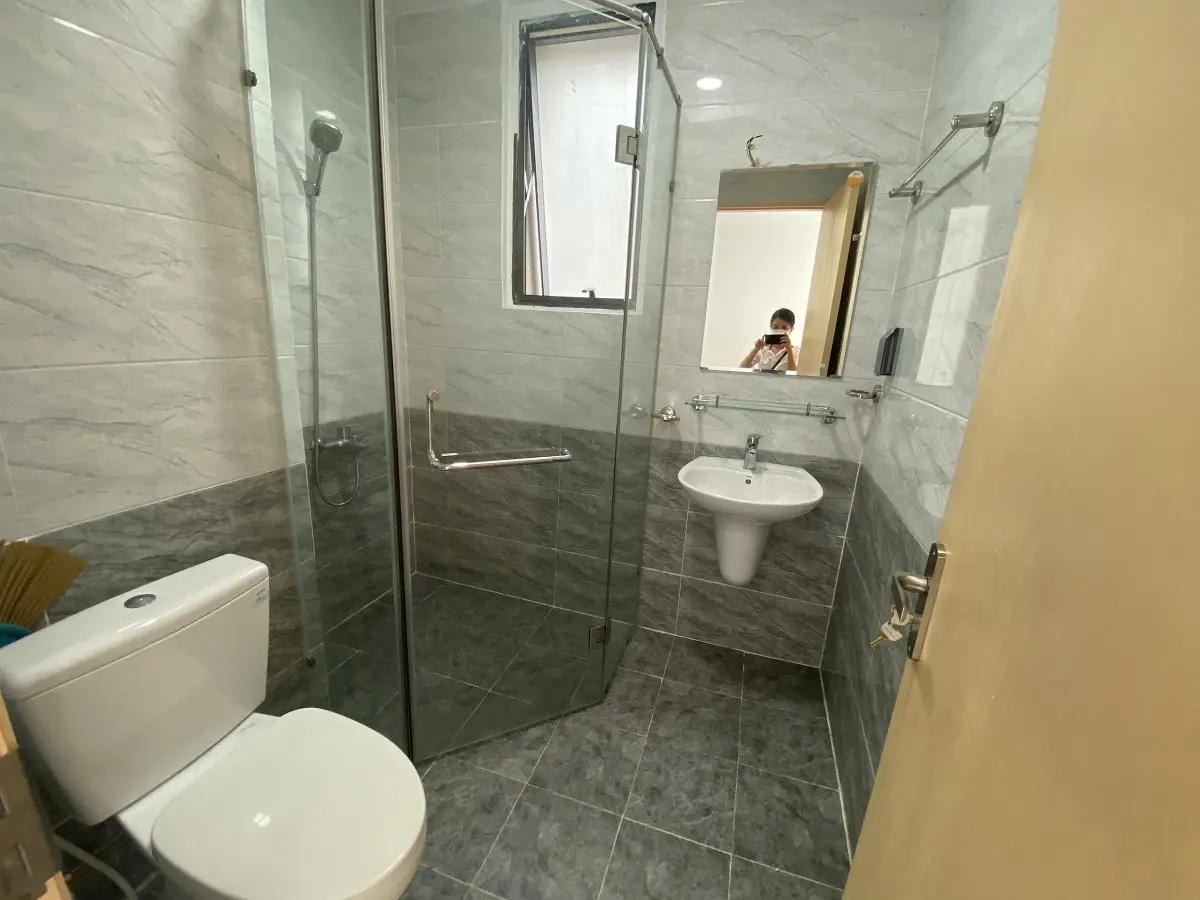 Cho Thuê Officetel The Sun Avenue 60m2 Có Phòng Riêng Có Khoảng Sân Bên Ngoài