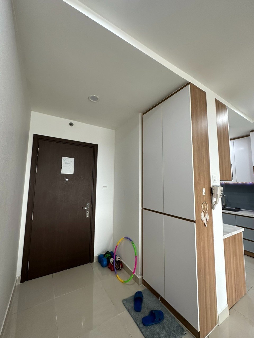 Cho Thuê Căn 3 Phòng Ngủ The Sun Avenue View Không Chắn