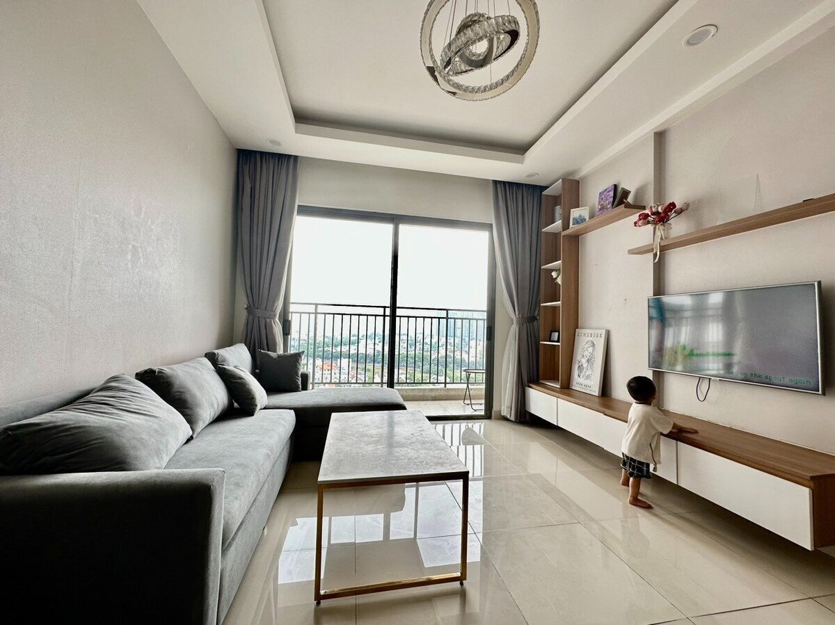 Cho Thuê Căn 3 Phòng Ngủ The Sun Avenue View Không Chắn