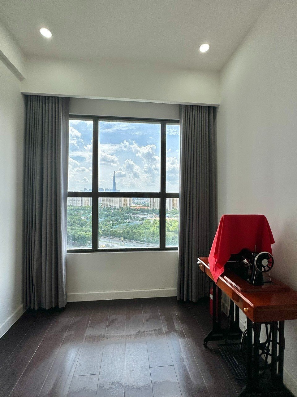 Cần Bán Lại Căn Hộ The Sun Avenue 3 Phòng Ngủ Giá 6,950 tỷ Bao Hết