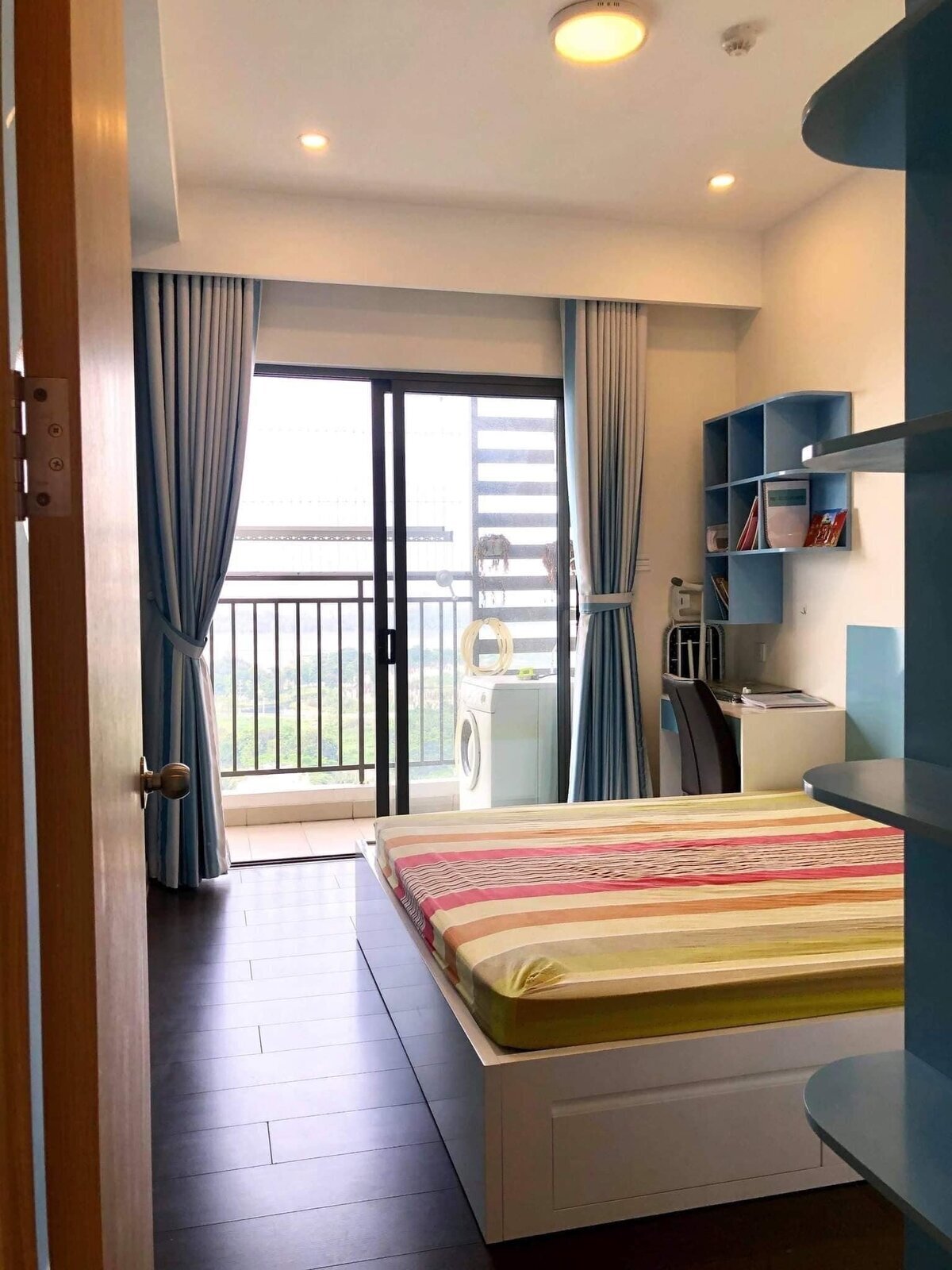 Cho Thuê Căn Hộ The Sun Avenue Giá 22 Triệu Bao Gồm Phí Quản Lý - 96m2 - Căn Góc Nội Thất Đầy Đủ