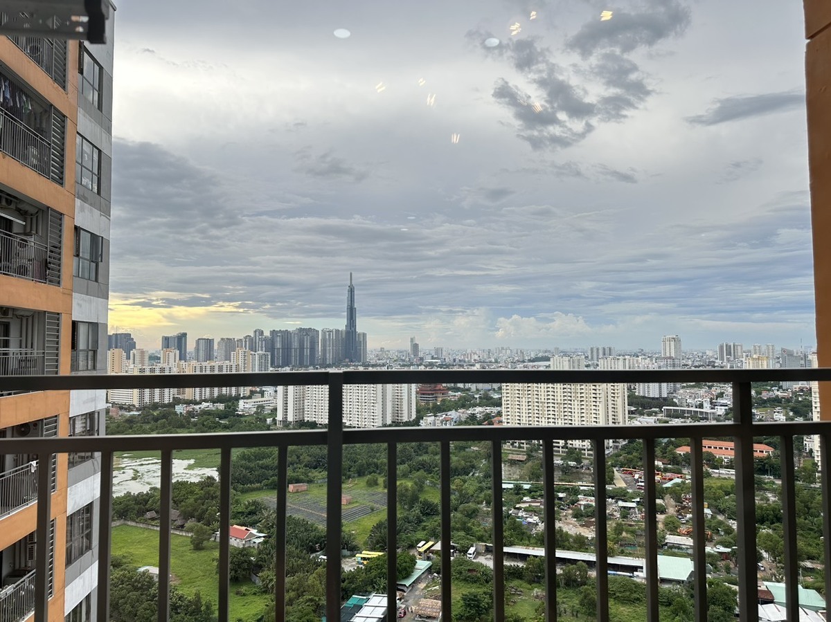 Cho Thuê The Sun Căn 2 Phòng Ngủ 16 Triệu Tầng Cao View Landmark 81