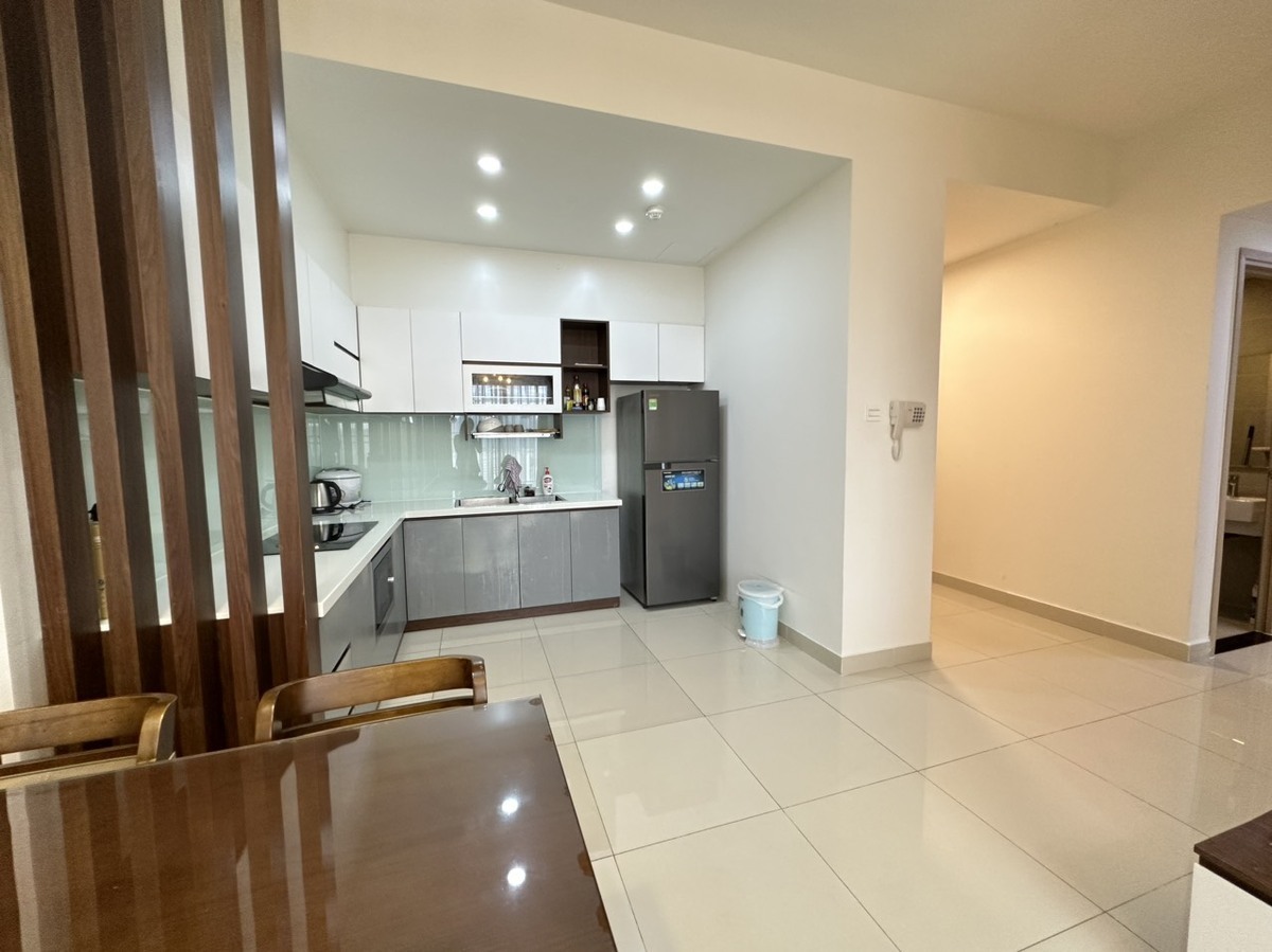 Cho Thuê The Sun Căn 2 Phòng Ngủ 16 Triệu Tầng Cao View Landmark 81