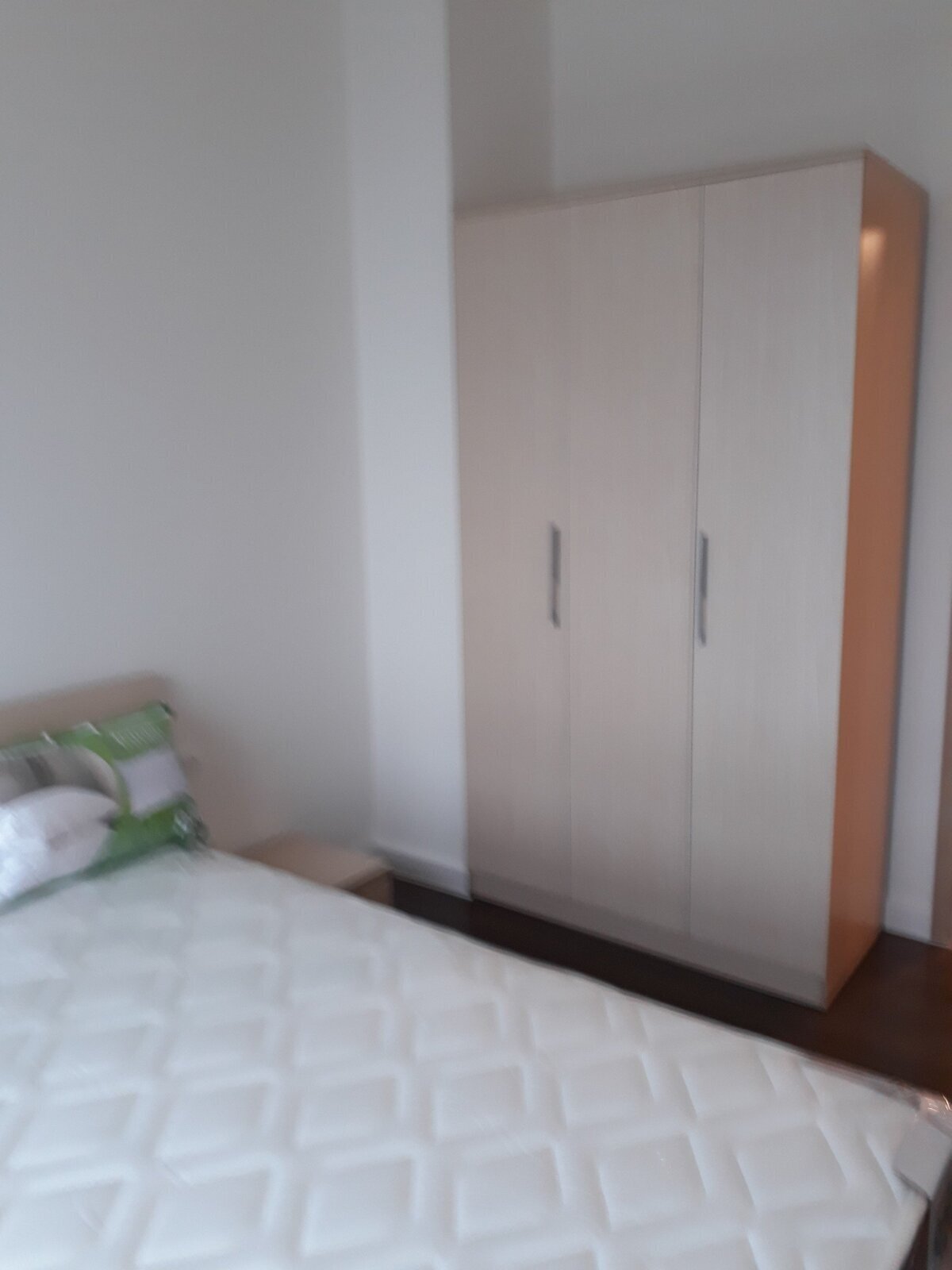 Cho Thuê Căn Hộ The Sun Avenue 1PN + 1 phòng nhỏ Giá 14 tr/tháng Full Nội Thất