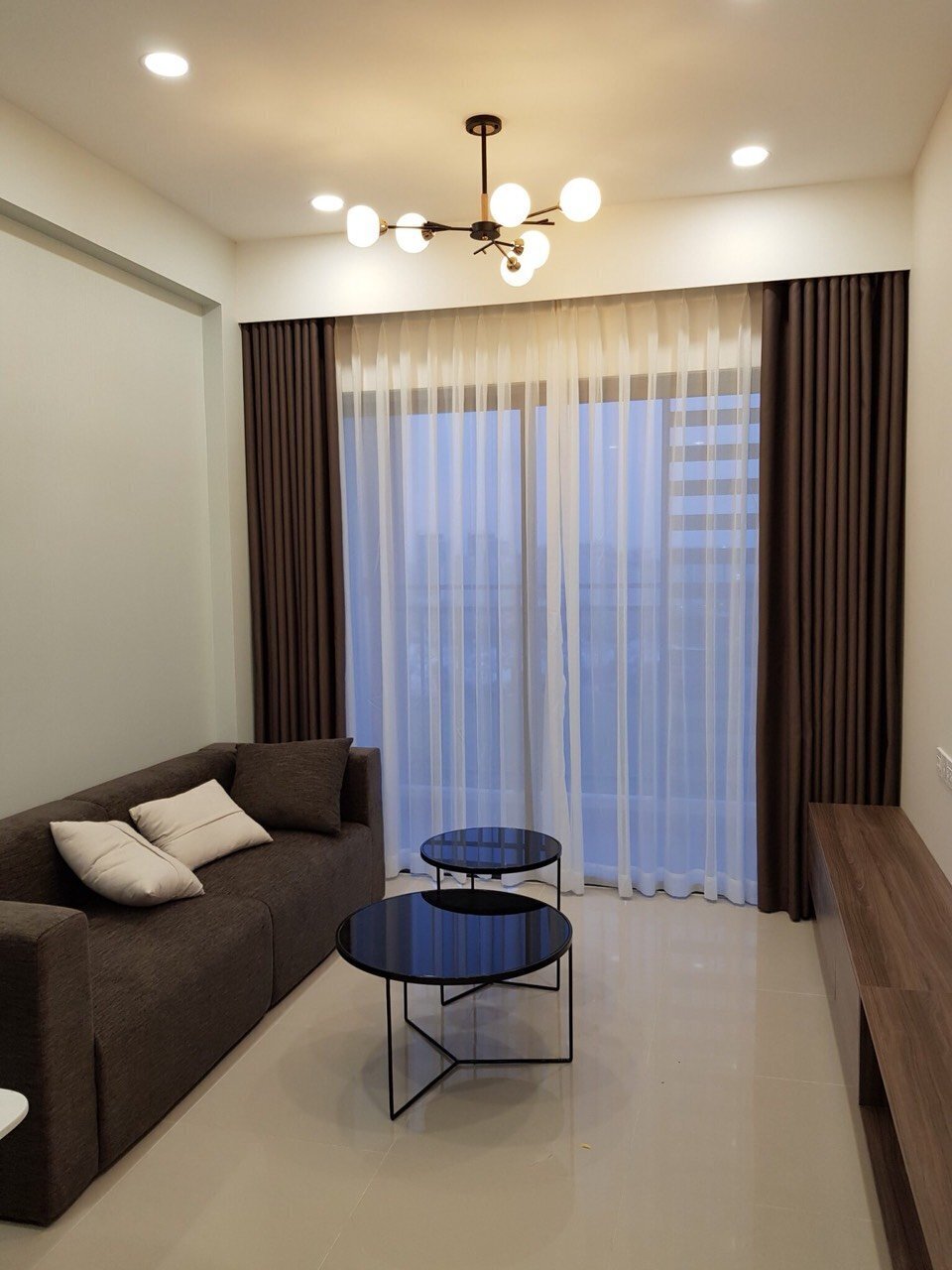 Căn Hộ 2 Phòng Ngủ Cho Thuê Tại The Sun Avenue Đầy Đủ Nội Thất Ở Ngay Được