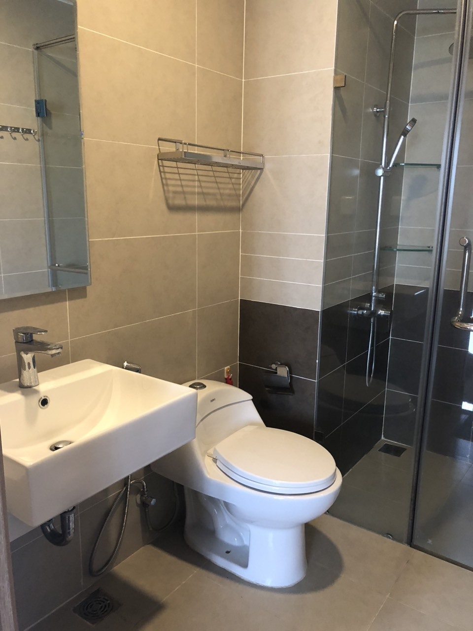 Căn Hộ 2 Phòng Ngủ - 2WC The Sun Avenue Giá 17 Triệu Đầy Đủ Nội Thất