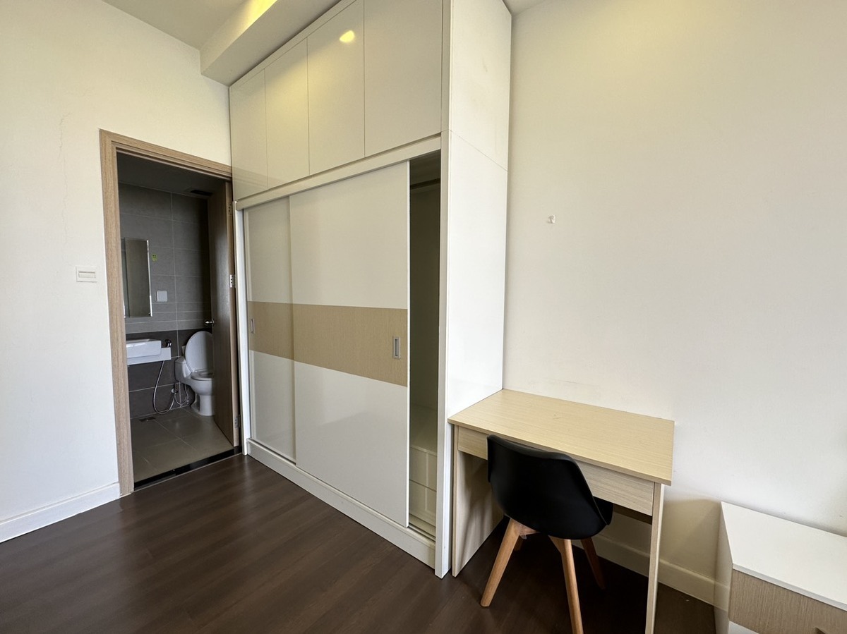 Cho thuê The Sun Avenue Căn Hộ 2 Phòng Ngủ - 2WC 73m2 Giá 17 Triệu Tầng Cao View LM81