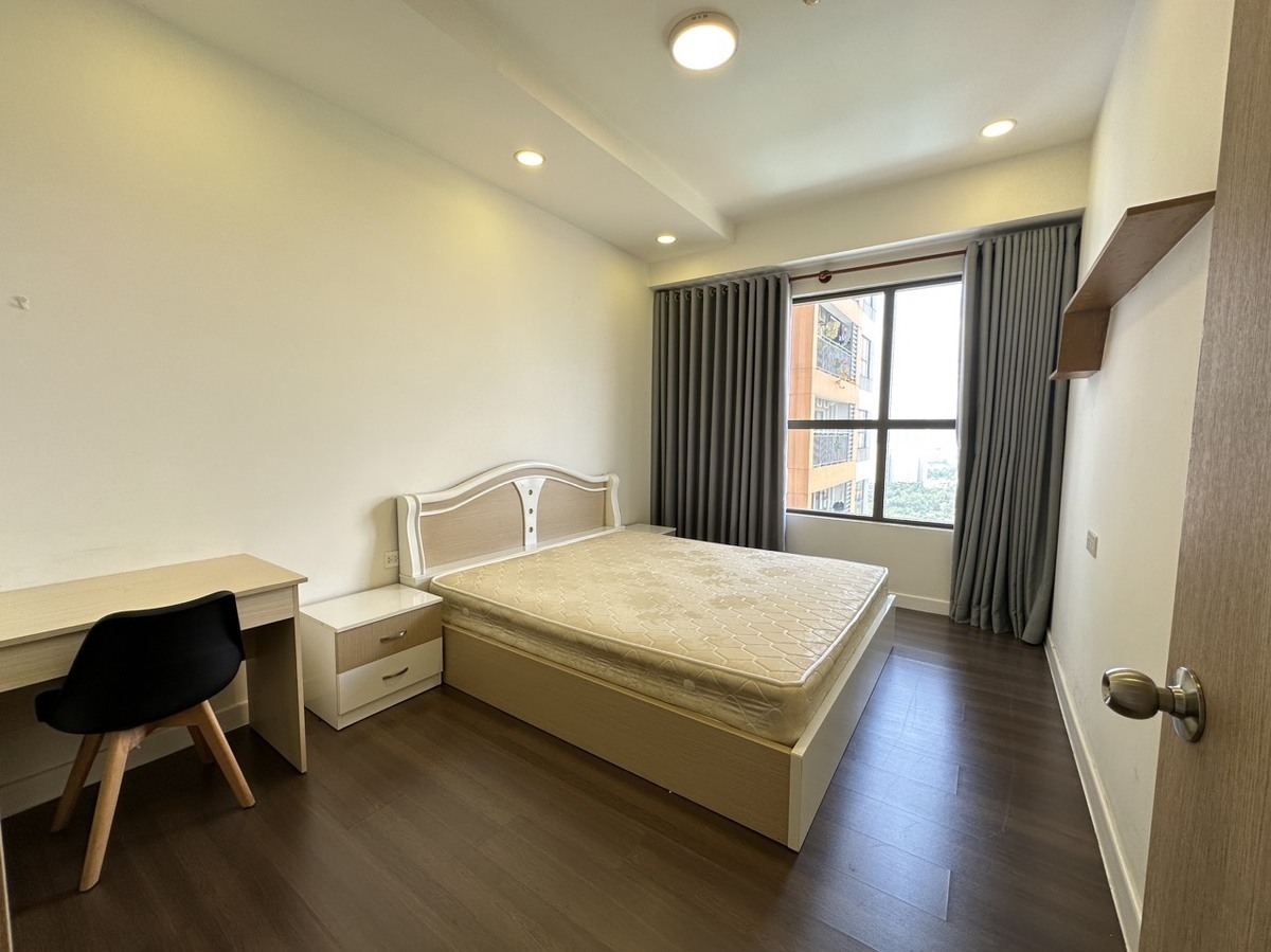 Cho thuê The Sun Avenue Căn Hộ 2 Phòng Ngủ - 2WC 73m2 Giá 17 Triệu Tầng Cao View LM81