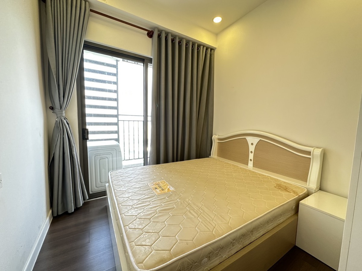 Cho thuê The Sun Avenue Căn Hộ 2 Phòng Ngủ - 2WC 73m2 Giá 17 Triệu Tầng Cao View LM81