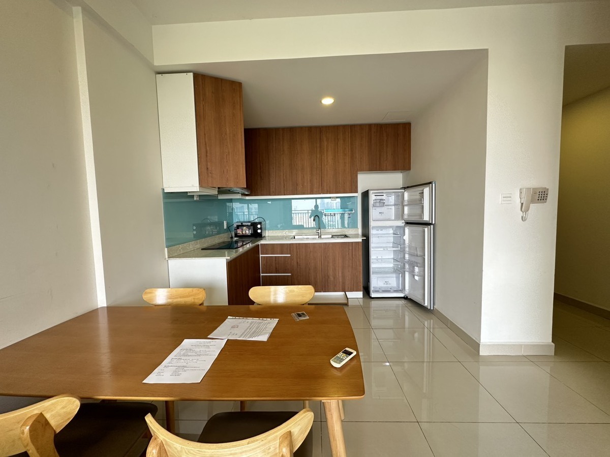 Cho thuê The Sun Avenue Căn Hộ 2 Phòng Ngủ - 2WC 73m2 Giá 17 Triệu Tầng Cao View LM81