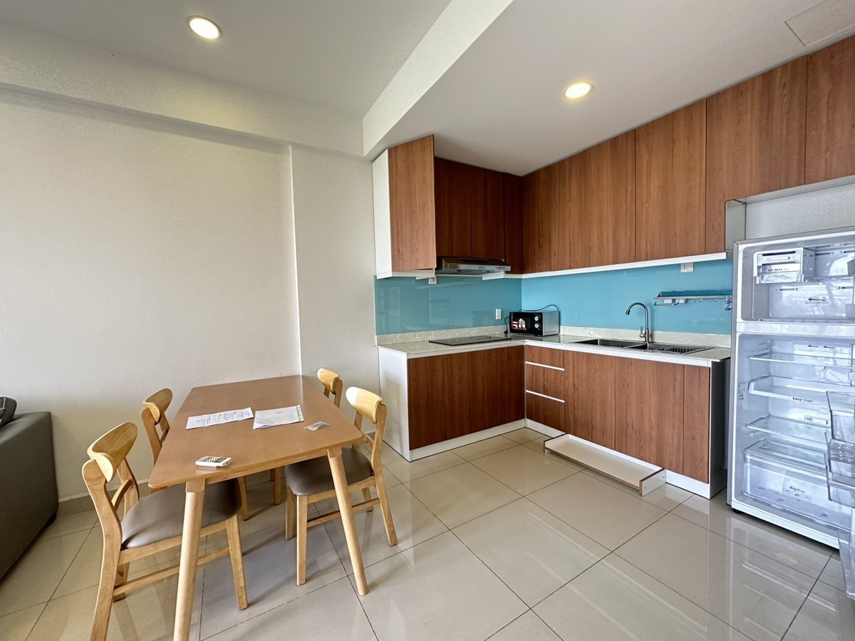 Cho thuê The Sun Avenue Căn Hộ 2 Phòng Ngủ - 2WC 73m2 Giá 17 Triệu Tầng Cao View LM81