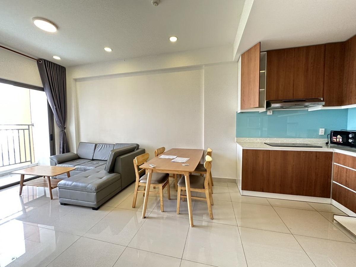 Cho thuê The Sun Avenue Căn Hộ 2 Phòng Ngủ - 2WC 73m2 Giá 17 Triệu Tầng Cao View LM81