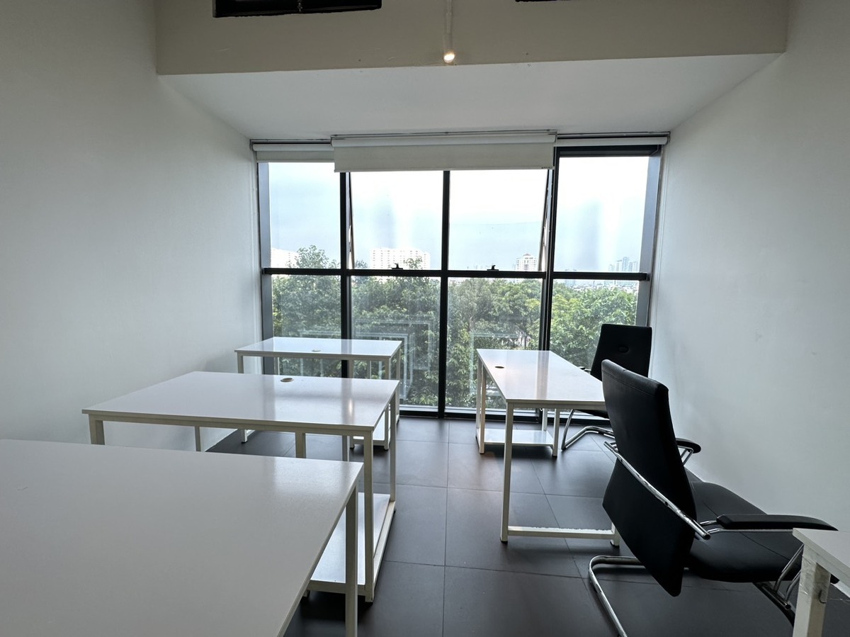 Cho Thuê Văn Phòng The Sun Avenue Giá Tốt 9 Triệu 38m2 - Có Bàn Ghế Sẵn