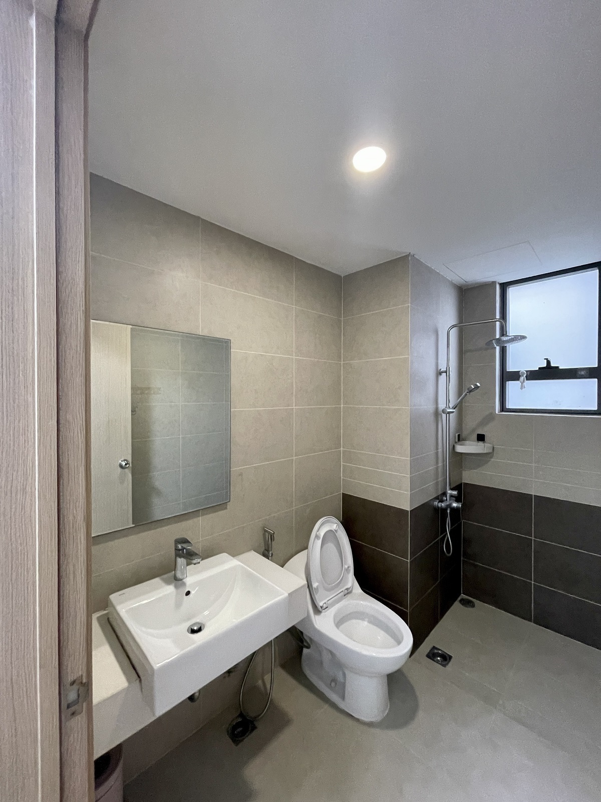 Cho Thuê 3 Phòng Ngủ Quận 2 Chung cư The SUn Avenue Với Nội Thất Đầy Đủ