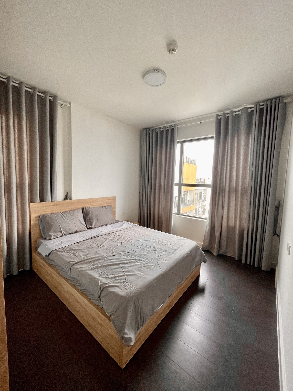 Cho Thuê 3 Phòng Ngủ Quận 2 Chung cư The SUn Avenue Với Nội Thất Đầy Đủ