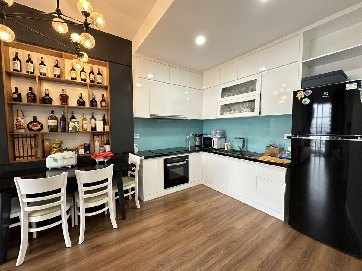 Cho thuê The Sun Avenue 2 Phòng Ngủ 19 Triệu Bao Phí Quản Lý - 75m2 Nội Thất Đẹp Sàn Gỗ