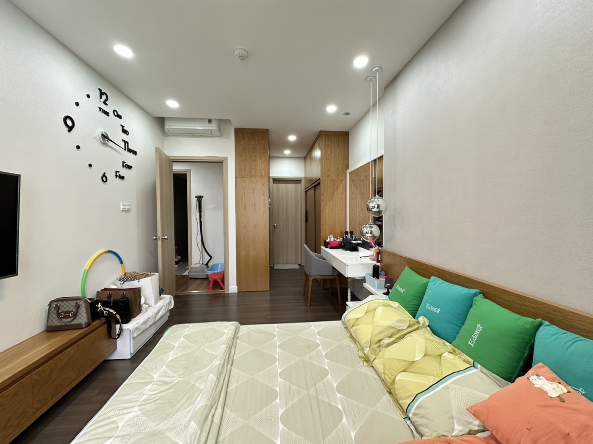 Cho thuê The Sun Avenue 2 Phòng Ngủ 19 Triệu Bao Phí Quản Lý - 75m2 Nội Thất Đẹp Sàn Gỗ