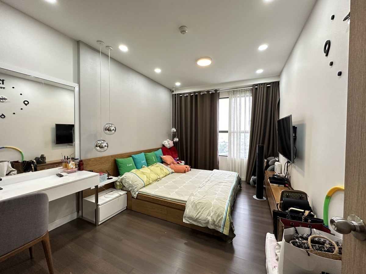 Cho thuê The Sun Avenue 2 Phòng Ngủ 19 Triệu Bao Phí Quản Lý - 75m2 Nội Thất Đẹp Sàn Gỗ