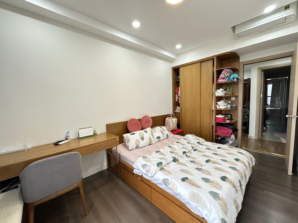 Cho thuê The Sun Avenue 2 Phòng Ngủ 19 Triệu Bao Phí Quản Lý - 75m2 Nội Thất Đẹp Sàn Gỗ