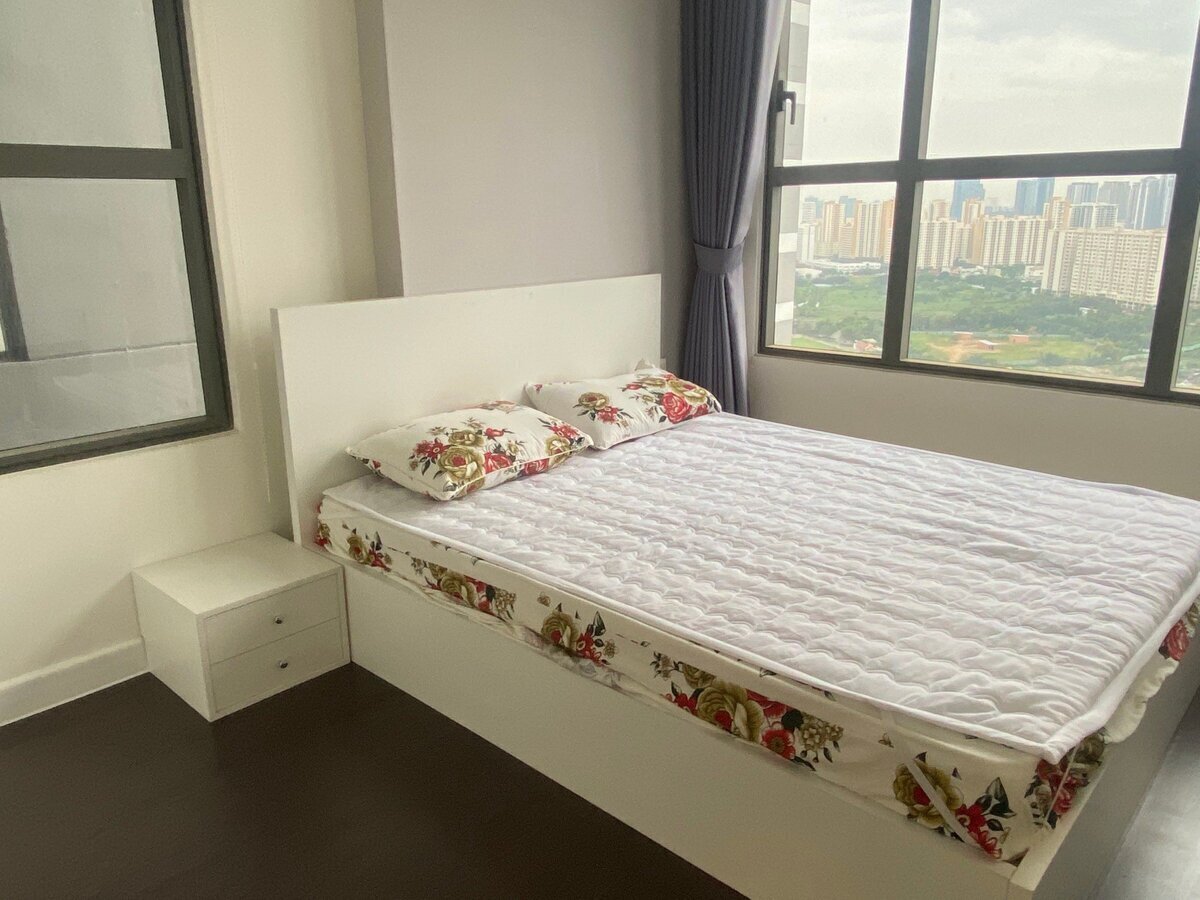 Cho Thuê căn hộ 3 Phòng ngủ -2 WC The Sun Avenue Giá 20 Triệu Diện Tích 90m2