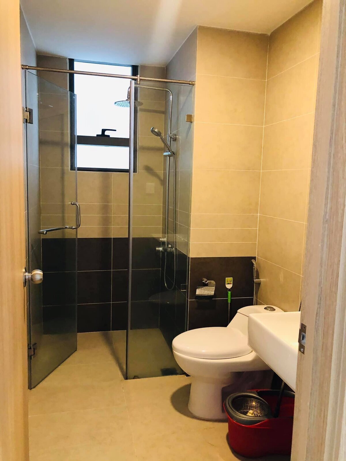 Cho Thuê căn hộ 3 Phòng ngủ -2 WC The Sun Avenue Giá 20 Triệu Diện Tích 90m2