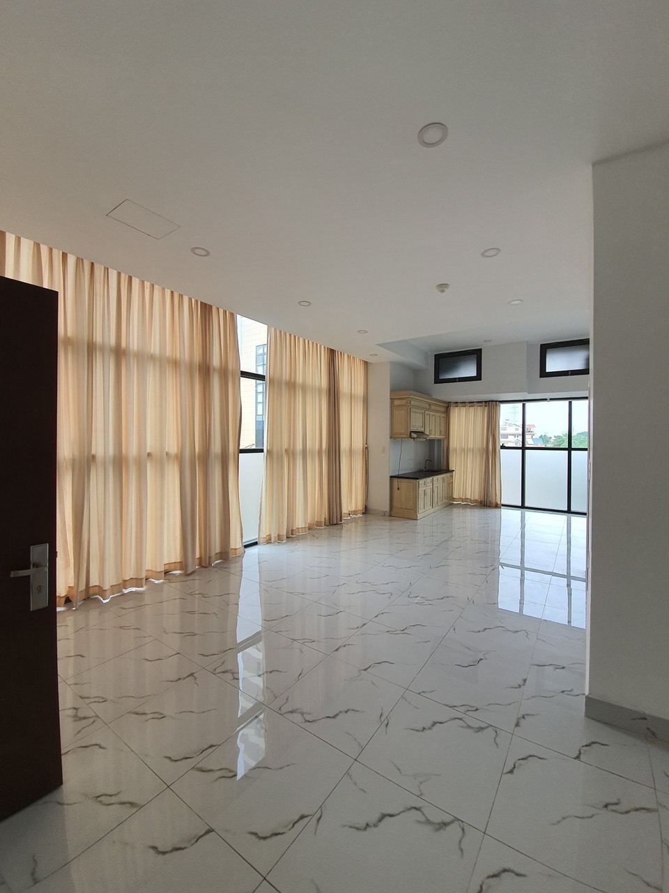Bán Officetel The Sun Avenue Quận 2 CĂN GÓC Diện tích 52m2 Giá 4,1 tỷ