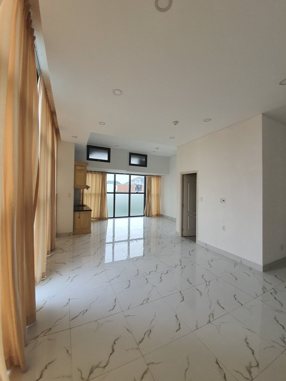 Bán Officetel The Sun Avenue Quận 2 CĂN GÓC Diện tích 52m2 Giá 4,1 tỷ