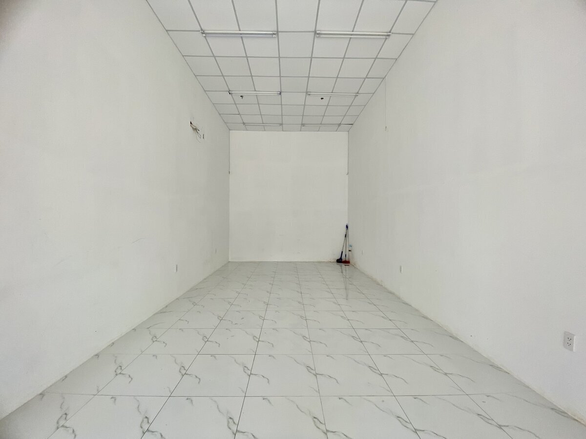 Cho Thuê Shophouse The Sun Avenue giá Chỉ 18 Triệu - 50m2 Hoàn Thiện Cơ Bản