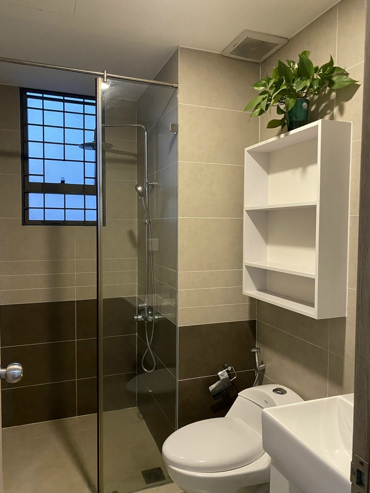 The Sun Avenue Cho Thuê Căn Hộ 96m2 View Sông Thoáng Mát Đầy Đủ Nội Thất Giá Chỉ 19tr