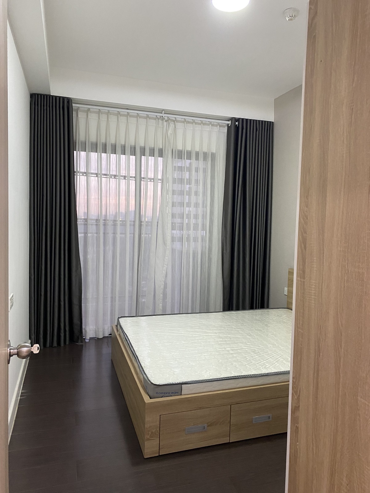 The Sun Avenue Cho Thuê Căn Hộ 96m2 View Sông Thoáng Mát Đầy Đủ Nội Thất Giá Chỉ 19tr