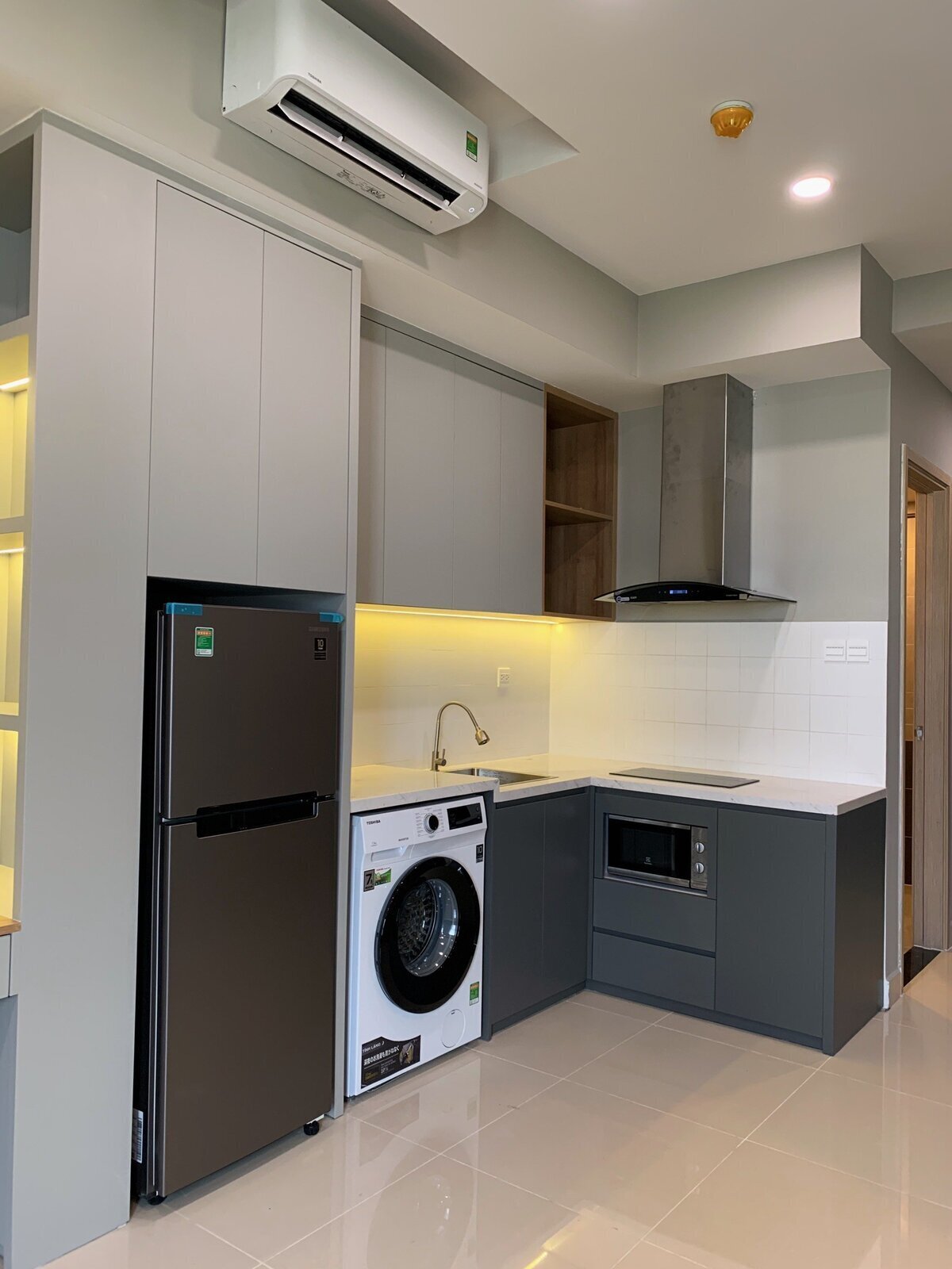 Cho Thuê Căn Hộ 1 Phòng Ngủ Dạng Studio Full Nội Thất Đẹp Giá 11tr/tháng