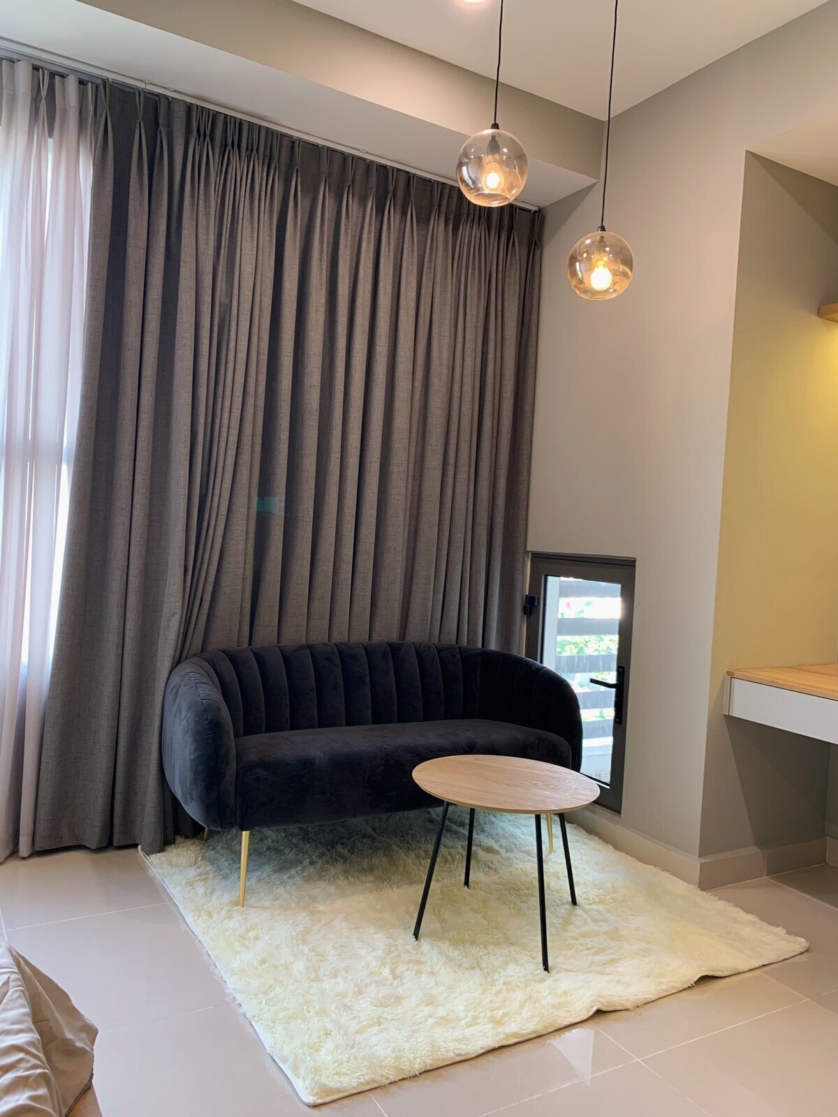 Cho Thuê Căn Hộ 1 Phòng Ngủ Dạng Studio Full Nội Thất Đẹp Giá 11tr/tháng