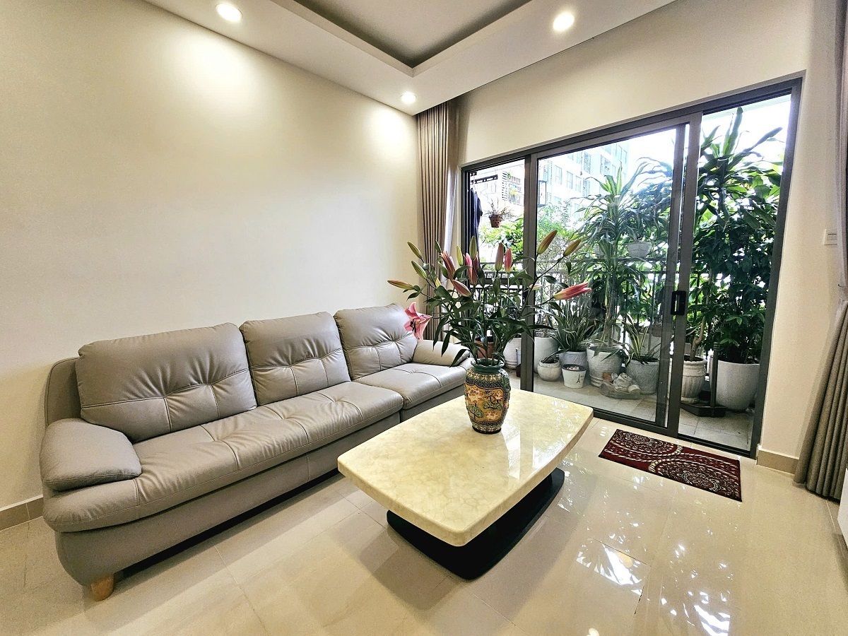 Bán Căn Hộ The Sun Avenue Ngay Tầng Hồ Bơi, Ban Công Thiết Kế Được Khu Vườn Nhỏ Xinh