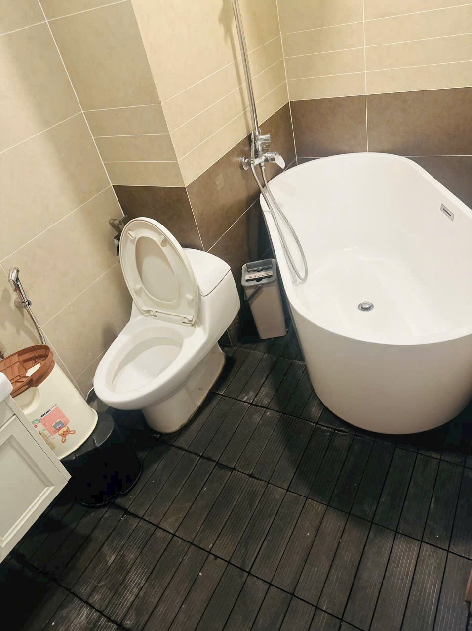 Cho Thuê Căn Hộ The Sun Avenue 105m2, Nội Thất Sang Trọng Hiện Đại Căn Góc Giá 23 Triệu