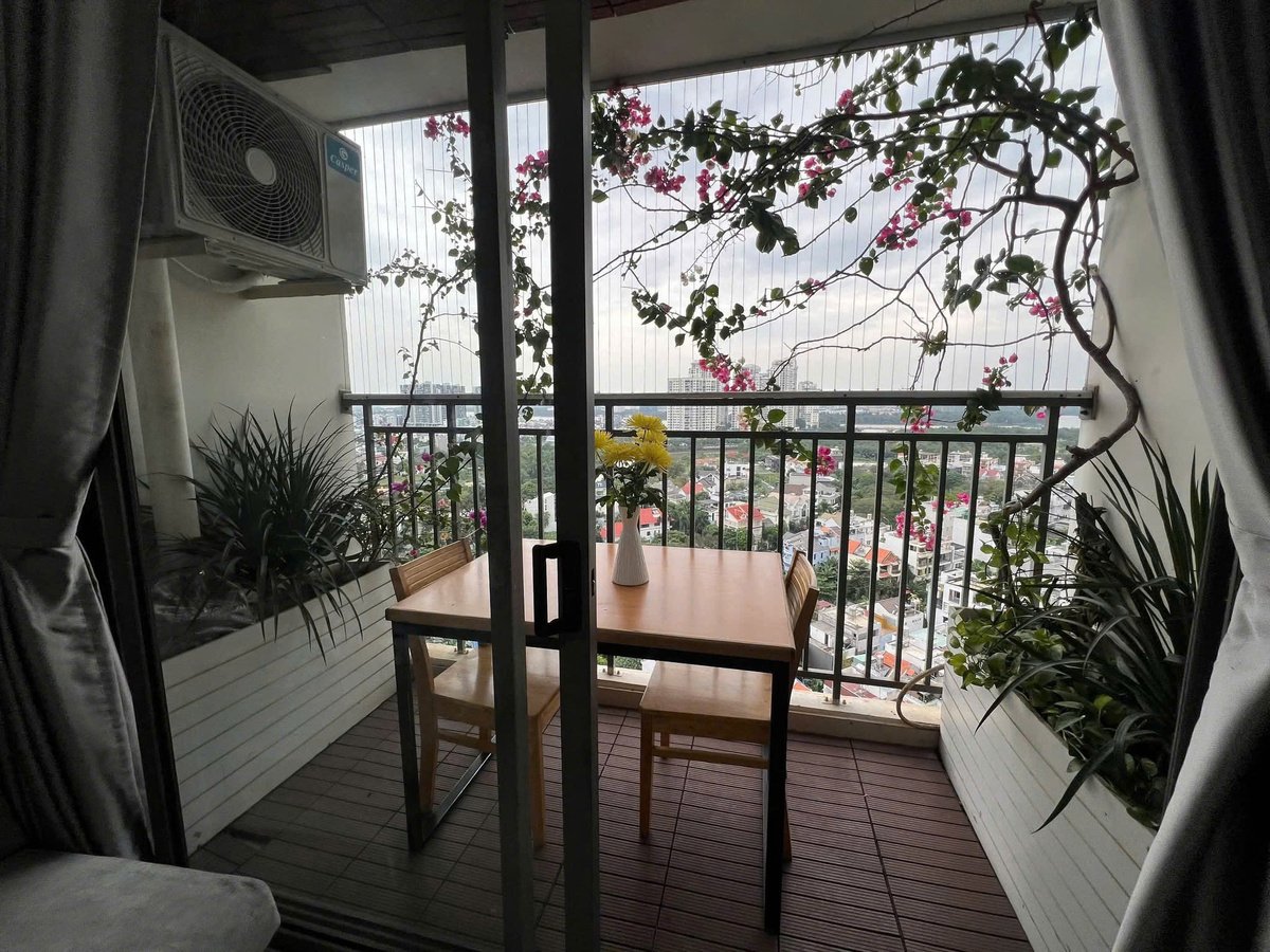 Cho thuê căn hộ 3 Phòng ngủ -105m2 The Sun Avenue Giá 22 triệu