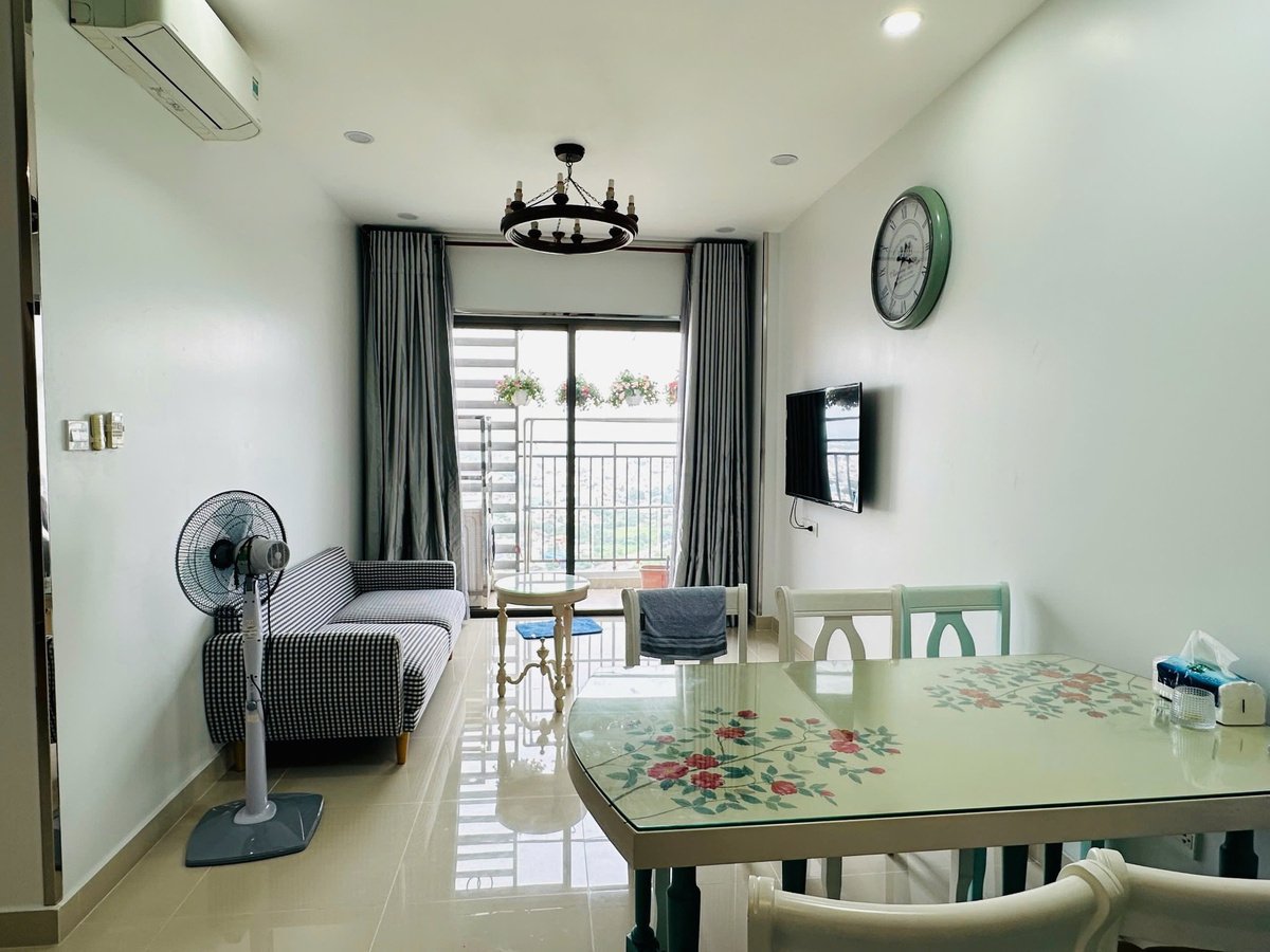 Cho Thuê Căn Hộ The Sun Avenue 75m2 - 18 Triệu Nội Thất Đầy Đủ Tầng Cao View Thoáng