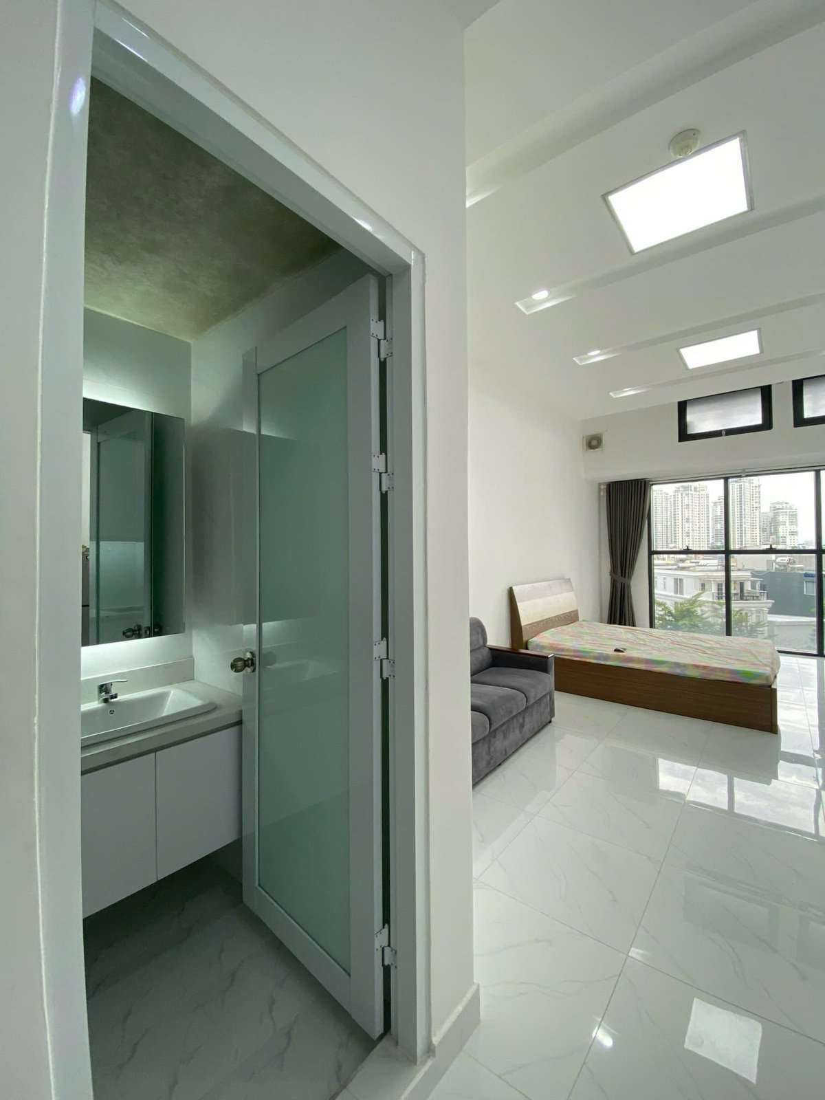 Căn Hộ Studio Cần Bán Nhanh The Sun Avenue Đầy Đủ Nội Thất 37m2