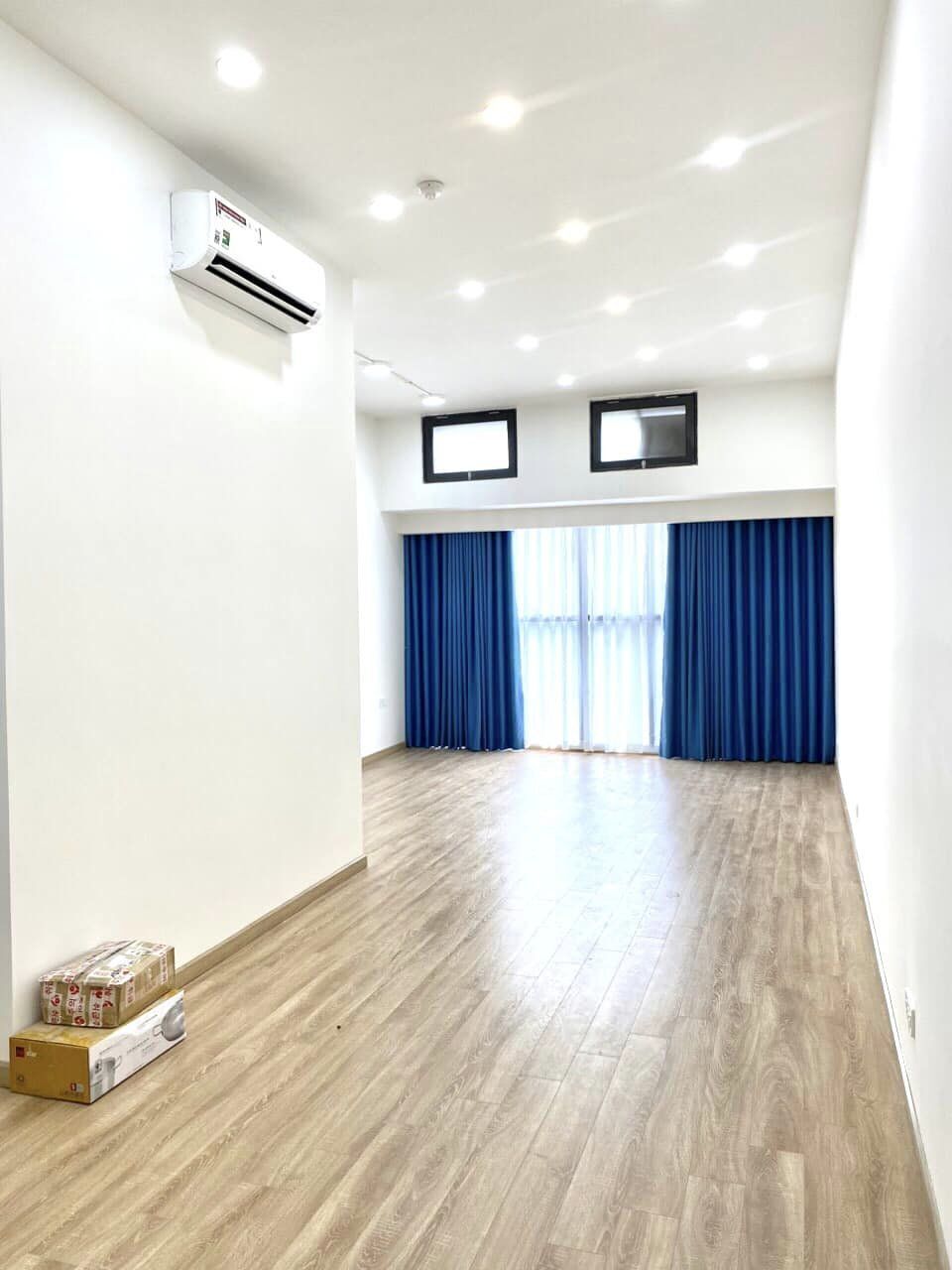 Văn Phòng Officetel Cần Bán Đa Dạng Diện Tích 31m2 - 100m2 The Sun Avenue, Q2