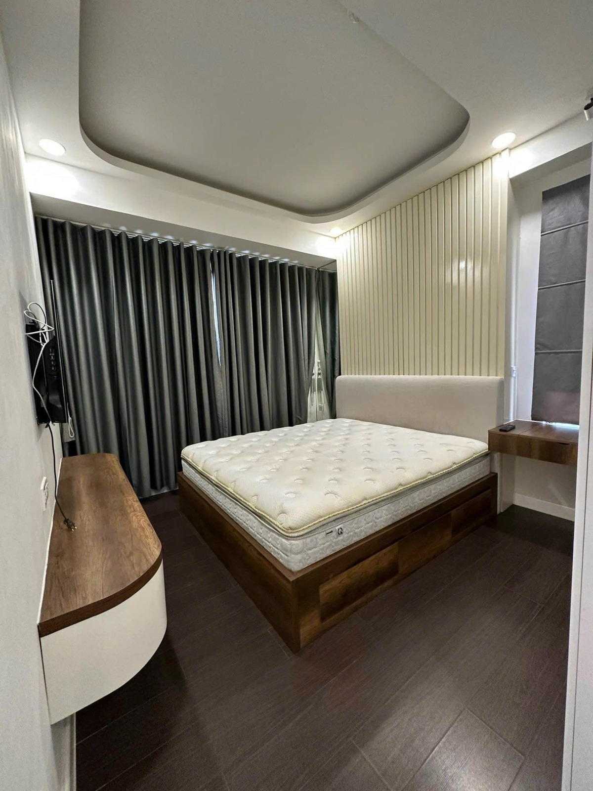 Cho Thuê Căn Góc 3 Phòng Ngủ The Sun Avenue Giá 22Triệu - 86m2