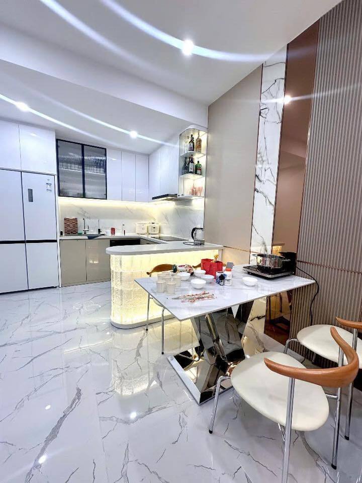 Bán Căn Hộ 2 Phòng Ngủ The Sun Avenue - View Sông Giá 6.6 Tỷ