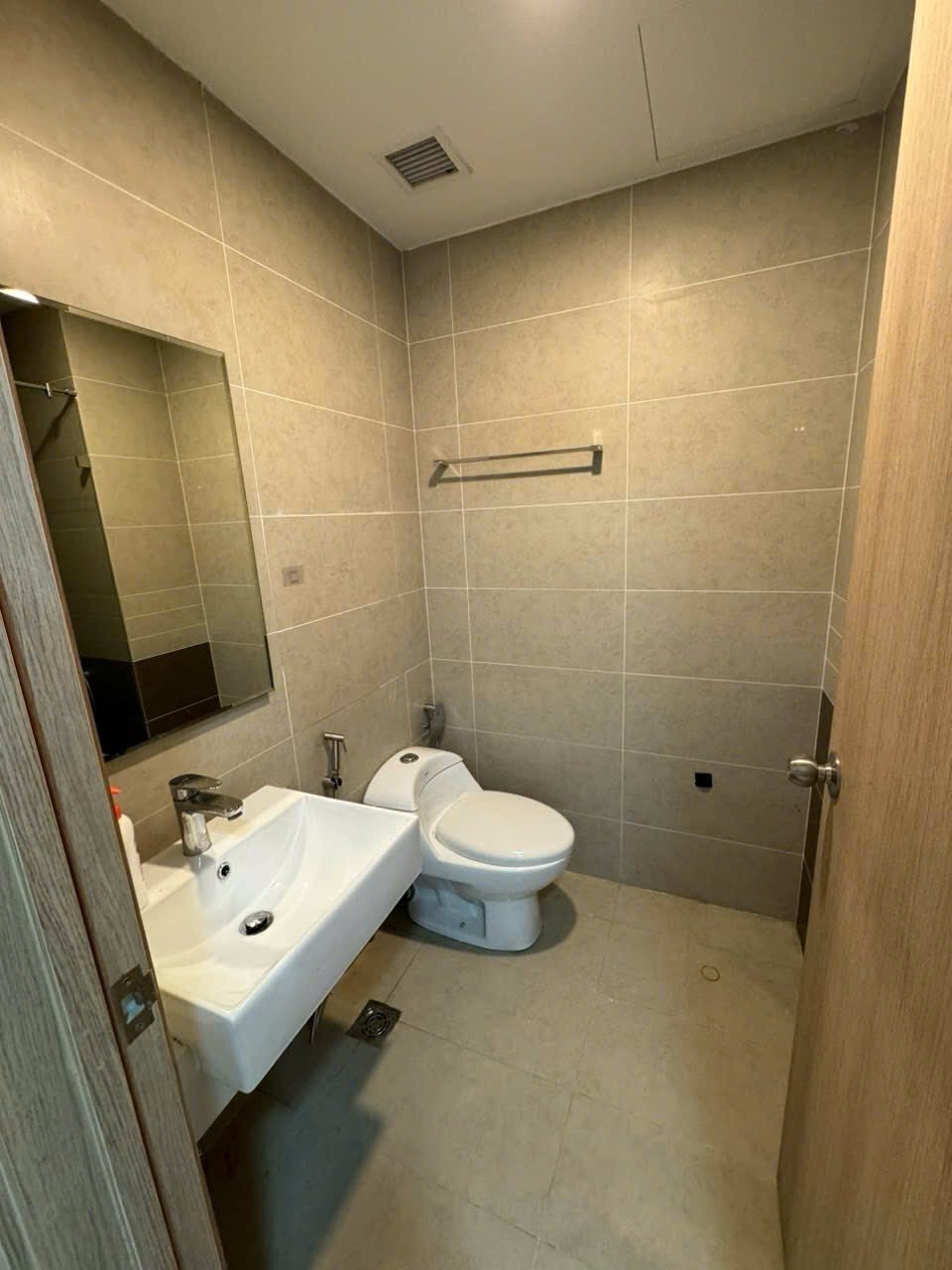 Cho Thuê Chung Cư The Sun Avenue 14 Triệu, 55m2 - Đầy Đủ Nội Thất